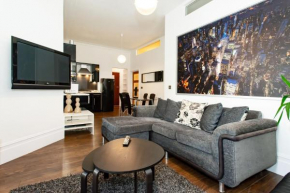 2 Bed Flat Near Town Centre